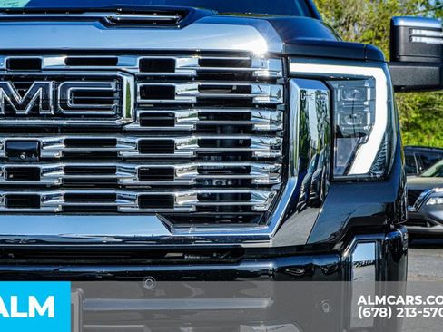Used 2025 GMC Sierra 3500 Denali w/ Denali Reserve Package AWD/4WD image 11