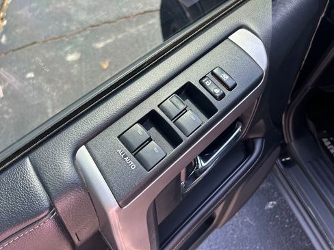 Used 2019 Toyota 4Runner SR5 Premium AWD/4WD image 13