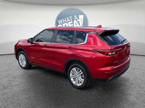 Used 2024 Mitsubishi Outlander ES AWD/4WD image 6