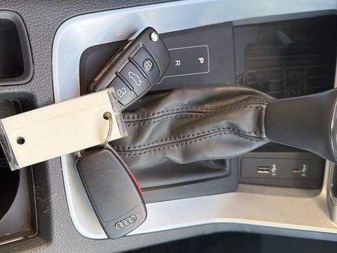 Used 2021 Audi Q3 2.0T Premium Plus w/ Premium Plus Package image 12