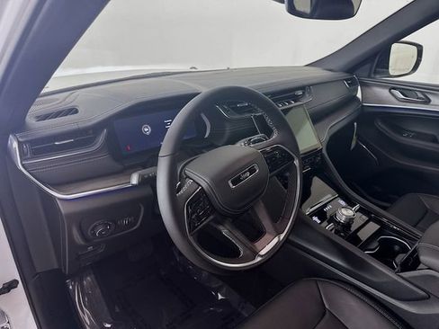 New 2025 Jeep Grand Cherokee Overland w/ Trailer Tow Package image 9