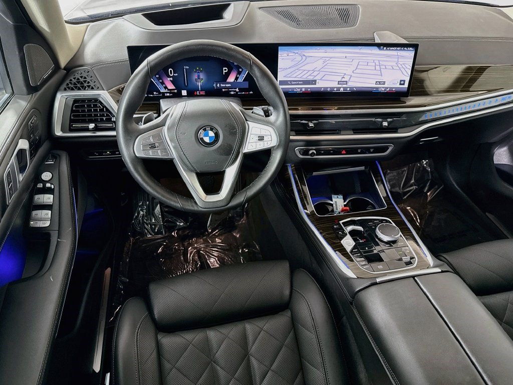 Used 2026 BMW X7 xDrive40i AWD/4WD image 16