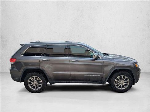 Used 2016 Jeep Grand Cherokee Limited w/ Luxury Group II RWD image 4