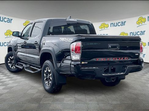 Used 2022 Toyota Tacoma TRD Off-Road image 4