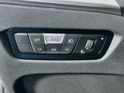 Used 2026 BMW 330i Sedan RWD image 17