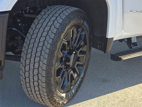 New 2026 GMC Sierra 2500 Denali Ultimate image 30