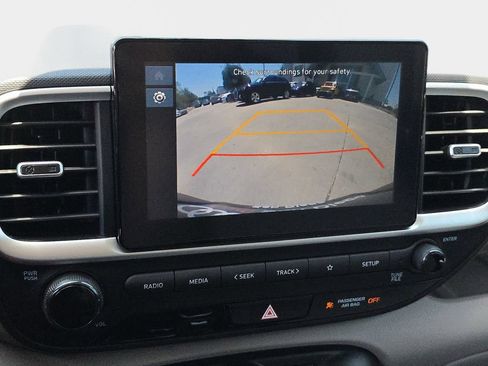Used 2023 Hyundai Venue SEL FWD image 27