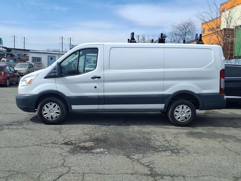 Used 2018 Ford Transit 250 130 Low Roof w/ Exterior Upgrade Package image 4