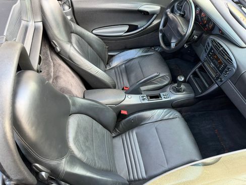 Used 1997 Porsche Boxster RWD image 28