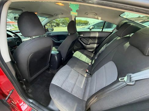 Used 2018 Kia Forte S FWD image 15