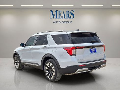 Used 2025 Ford Explorer Platinum w/ LUX Leather Package AWD/4WD image 3