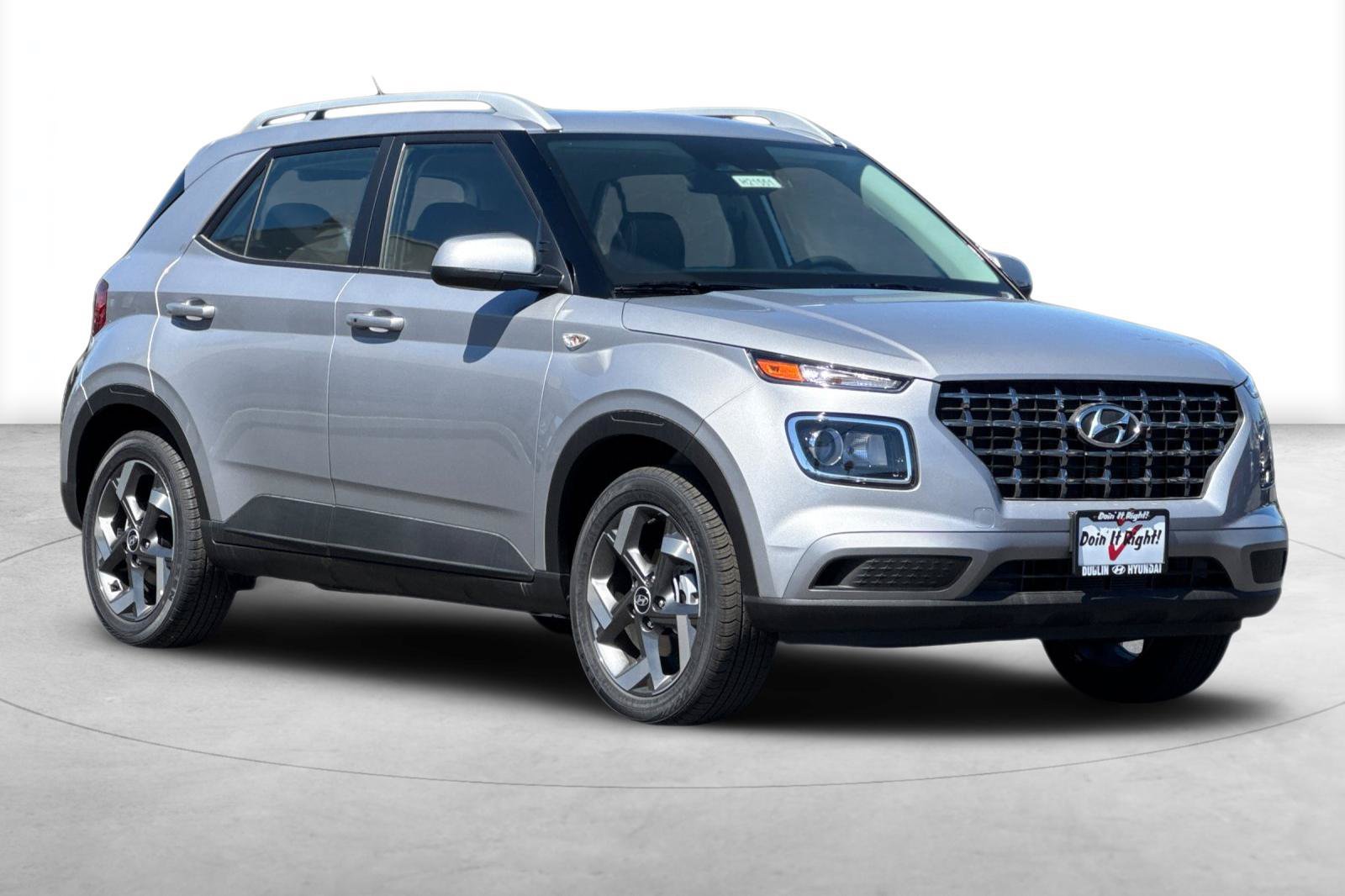 New 2026 Hyundai Venue SEL FWD image 8