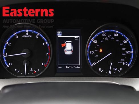 Used 2018 Toyota RAV4 LE w/ All Weather Liner Package FWD image 17