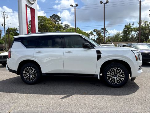 New 2026 Nissan Armada Platinum w/ Accent Package image 31