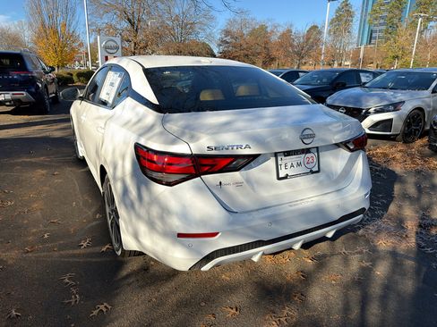 New 2025 Nissan Sentra SV image 5