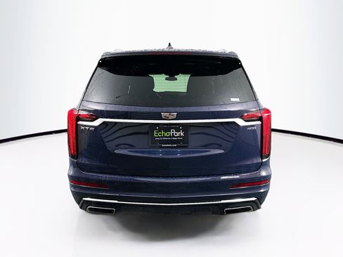 Used 2025 Cadillac XT6 Premium Luxury image 7