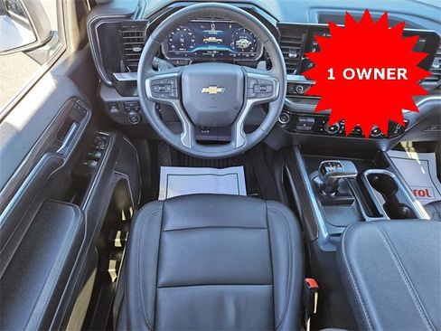 Used 2023 Chevrolet Silverado 1500 LT w/ Leather Package image 11