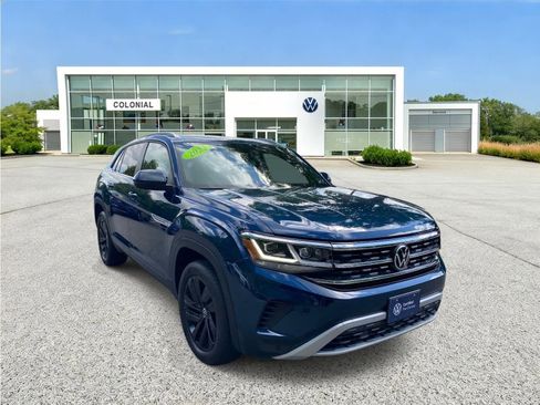 Certified 2023 Volkswagen Atlas Cross Sport SE w/ Panoramic Sunroof Package AWD/4WD image 7