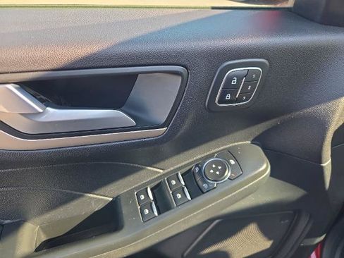 Certified 2021 Ford Escape SEL w/ Technology Package FWD image 18
