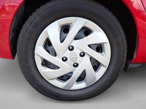 Used 2015 Toyota Prius C Two FWD image 7