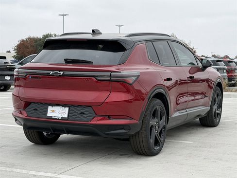 New 2026 Chevrolet Equinox EV RS image 4