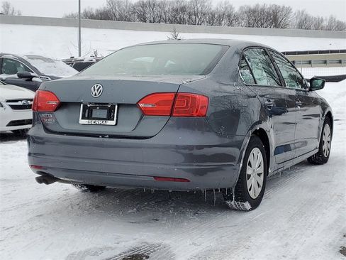 Used 2014 Volkswagen Jetta S image 3