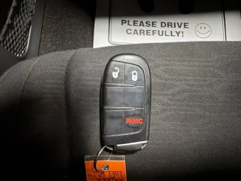 Used 2022 Dodge Durango SXT w/ Anodized Platinum Package AWD/4WD image 46