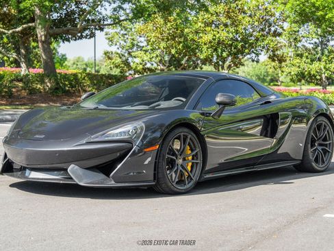 Used 2018 McLaren 570S Spider image 14