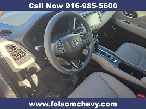 Used 2018 Honda HR-V EX image 12