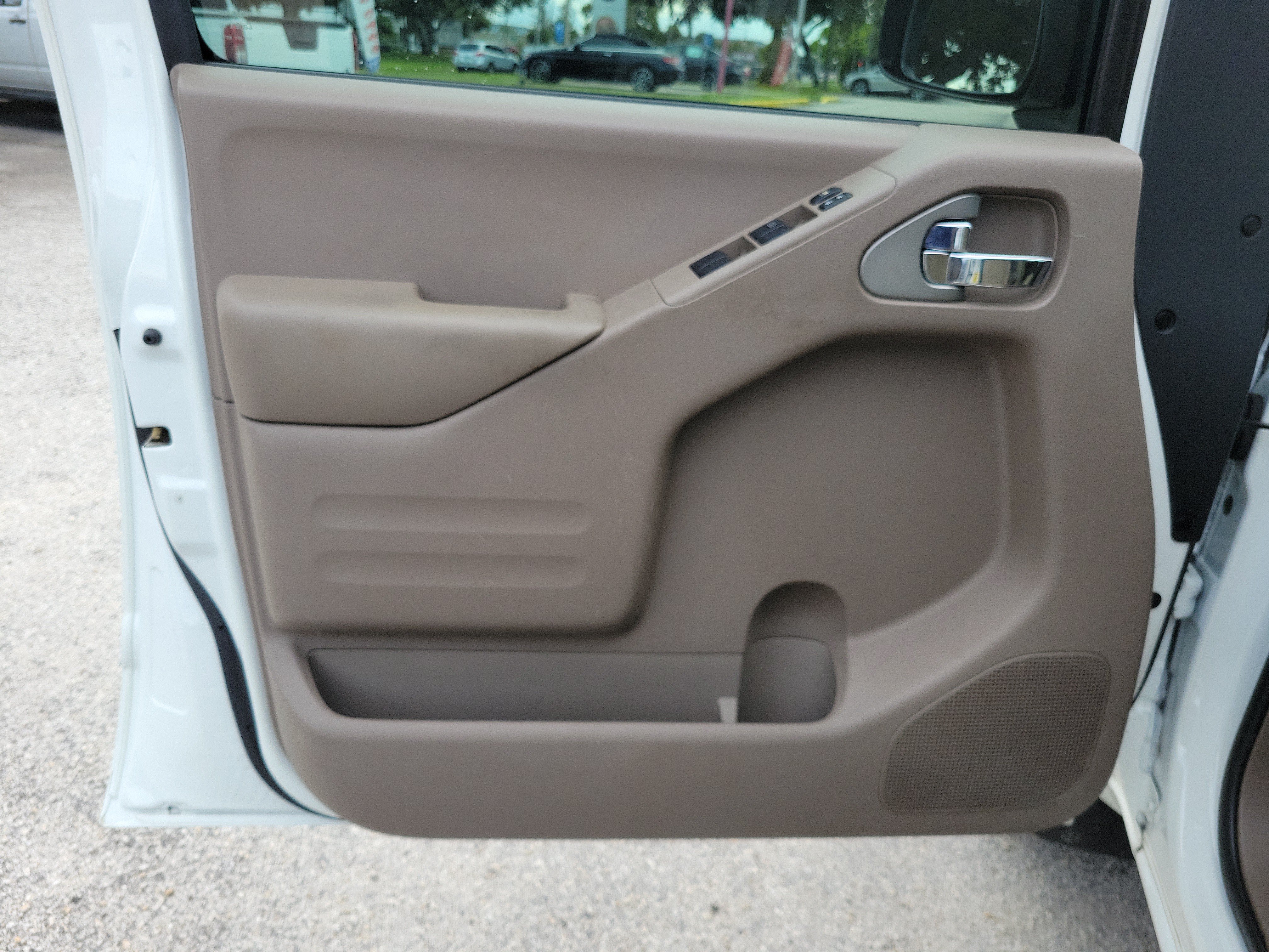 Used 2019 Nissan Frontier SV RWD image 12
