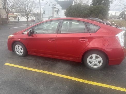 Used 2011 Toyota Prius Four image 11