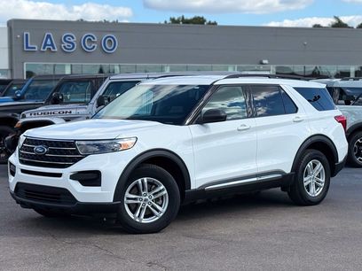 Used 2024 Ford Explorer XLT w/ Class IV Trailer Tow Package