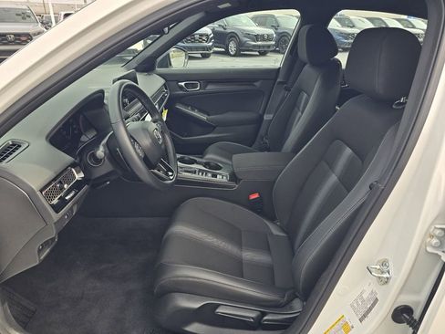 Used 2025 Honda Civic Sport image 11