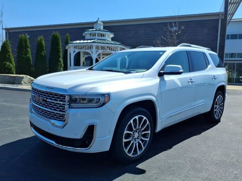 Used 2023 GMC Acadia Denali w/ Denali Ultimate Package AWD/4WD image 2