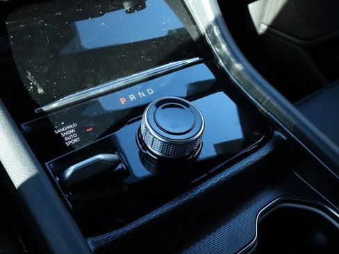 New 2025 Jeep Grand Cherokee Limited image 9