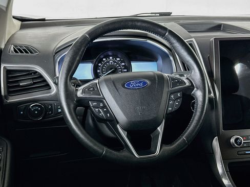 Used 2021 Ford Edge Titanium w/ Equipment Group 301A AWD/4WD image 18