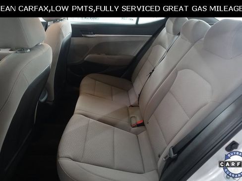 Used 2019 Hyundai Elantra SE image 19