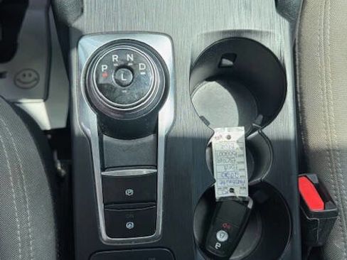 Used 2020 Ford Escape SE image 36