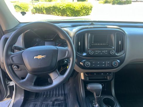 Used 2017 Chevrolet Colorado W/T RWD image 15