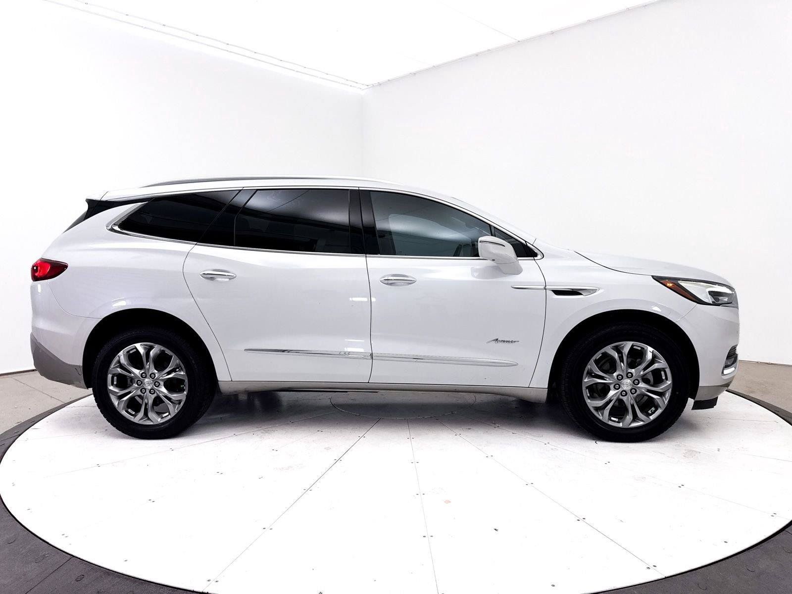 Used 2019 Buick Enclave Avenir w/ Avenir Technology Package FWD image 40