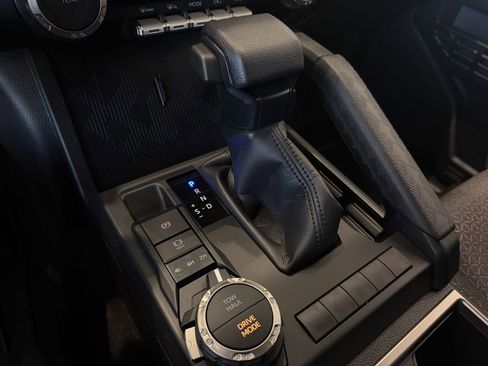 Used 2026 Toyota 4Runner SR5 image 19