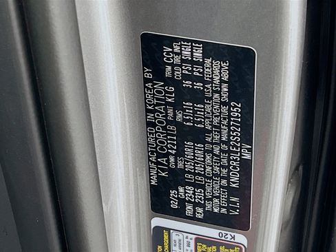 New 2025 Kia Niro EX image 36