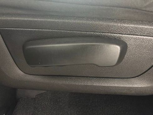 Used 2022 RAM 1500 Classic SLT image 15