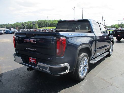 Used 2023 GMC Sierra 1500 SLT w/ SLT Premium Plus Package AWD/4WD image 6