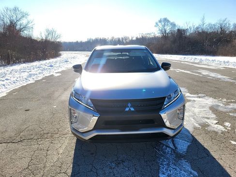 Used 2019 Mitsubishi Eclipse Cross LE image 3