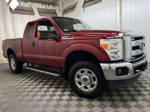Used 2014 Ford F250 XLT w/ XLT Premium Package AWD/4WD image 47