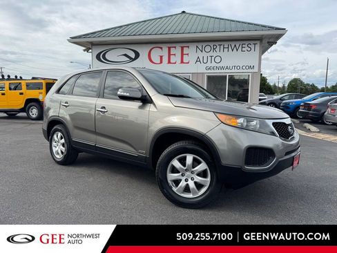Used 2011 Kia Sorento LX AWD/4WD image 1