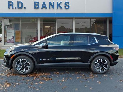 New 2026 Chevrolet Equinox EV LT image 2