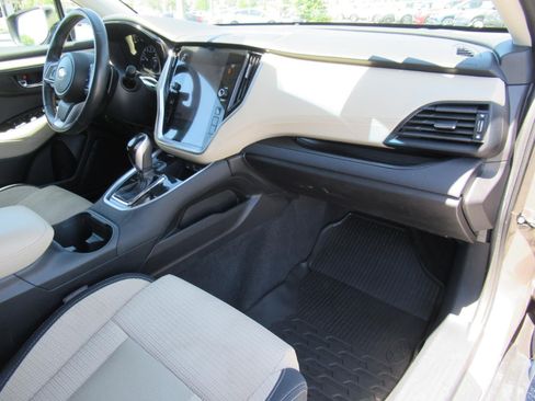 Used 2021 Subaru Outback Premium AWD/4WD image 11