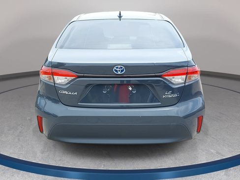 Used 2024 Toyota Corolla LE FWD image 6